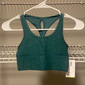 NWT * Old Navy Green Girls Sports Bra In Size Medium